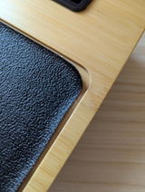 Kindle C. — Low quality and different from picture.