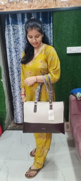 Mocha Story Laptop Tote
