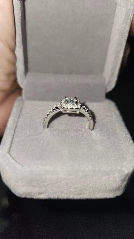 Moissanite Ring Diamond Square