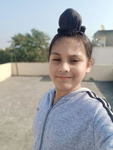 Simranpreet kaur review photo