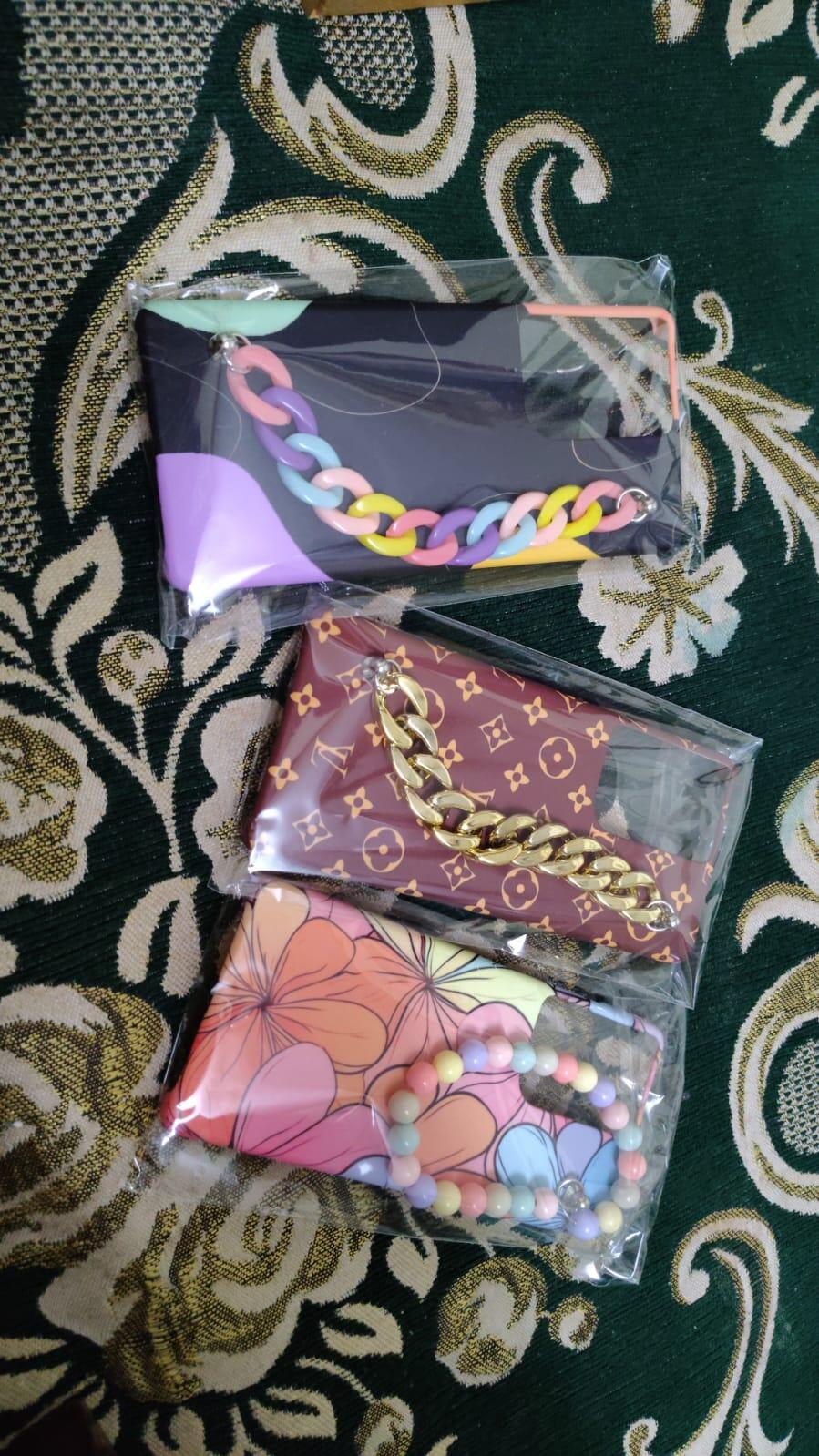 Zainab . review photo