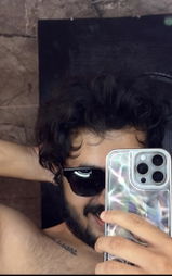 yash review photo