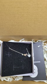 Chloe review photo