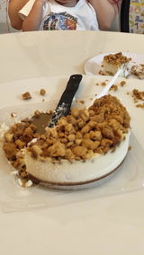 A person who had a sad birthday because of this cake review photo