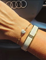 Oona review photo