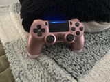 M review photo