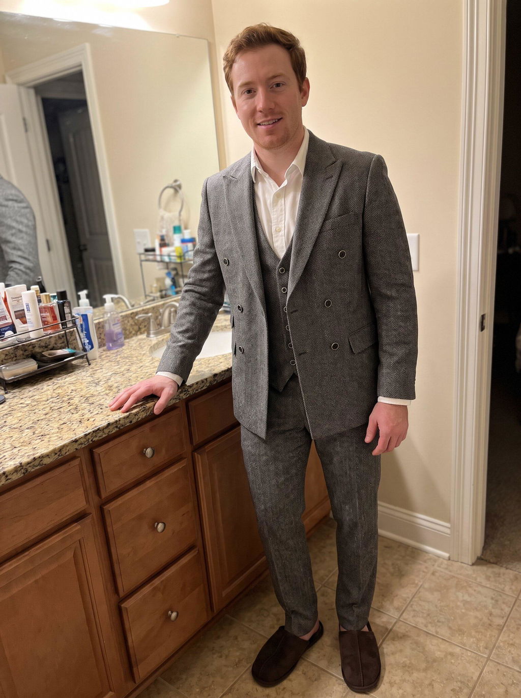 Ceehuteey Men's 3 Pieces Suit Classic Herringbone Tweed Peak Lapel Gent Suits (Blazer+Vest+Pants)