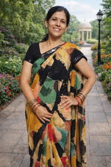 Meena Tripathi review photo