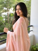 Divya Sharma review photo