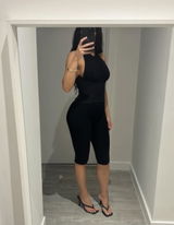 M review photo