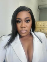 Dee review photo