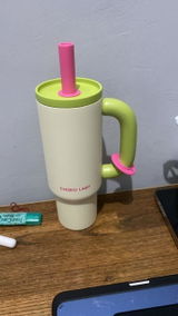 L*****a review photo