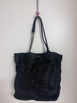 t. review photo