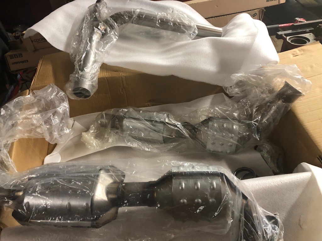 2015-2019 GMC Yukon 5.3L Catalytic Converter 50497 52642
