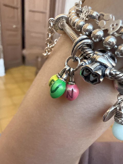 Charm Run Fosforescente Stranger Things