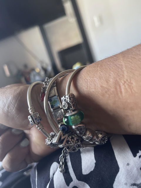 Charm Trebol Brillos
