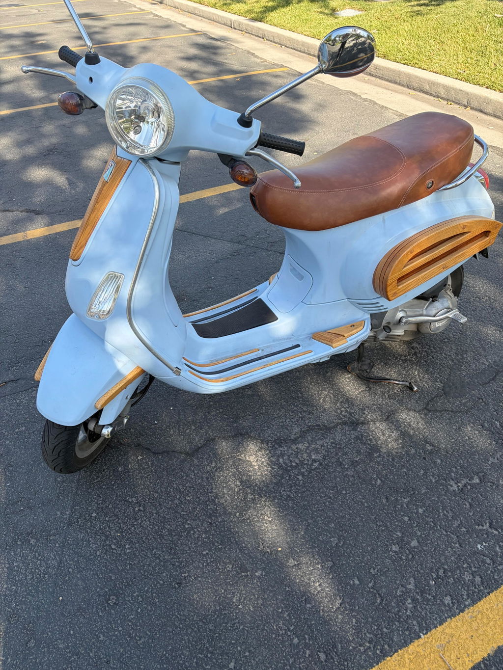 READY TO SHIP! Vespa LX 50 / 150 Distressed Caramel Seat Cover French Seams