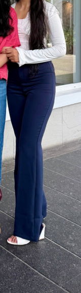 Divya .. review photo