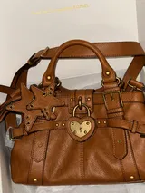 Nari L. review photo