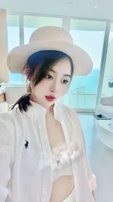 Yujin C. review photo