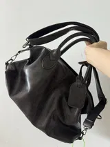 An C. review photo