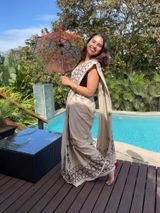 Shruti review photo