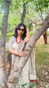 Shalini review photo