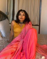 meera review photo