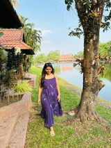 Meera review photo
