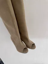 t**8 review photo