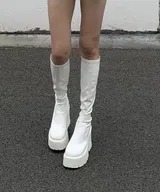 m**q review photo