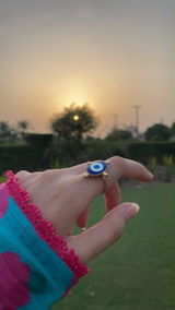 Momina anwar review photo