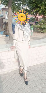 Esha Arif review photo