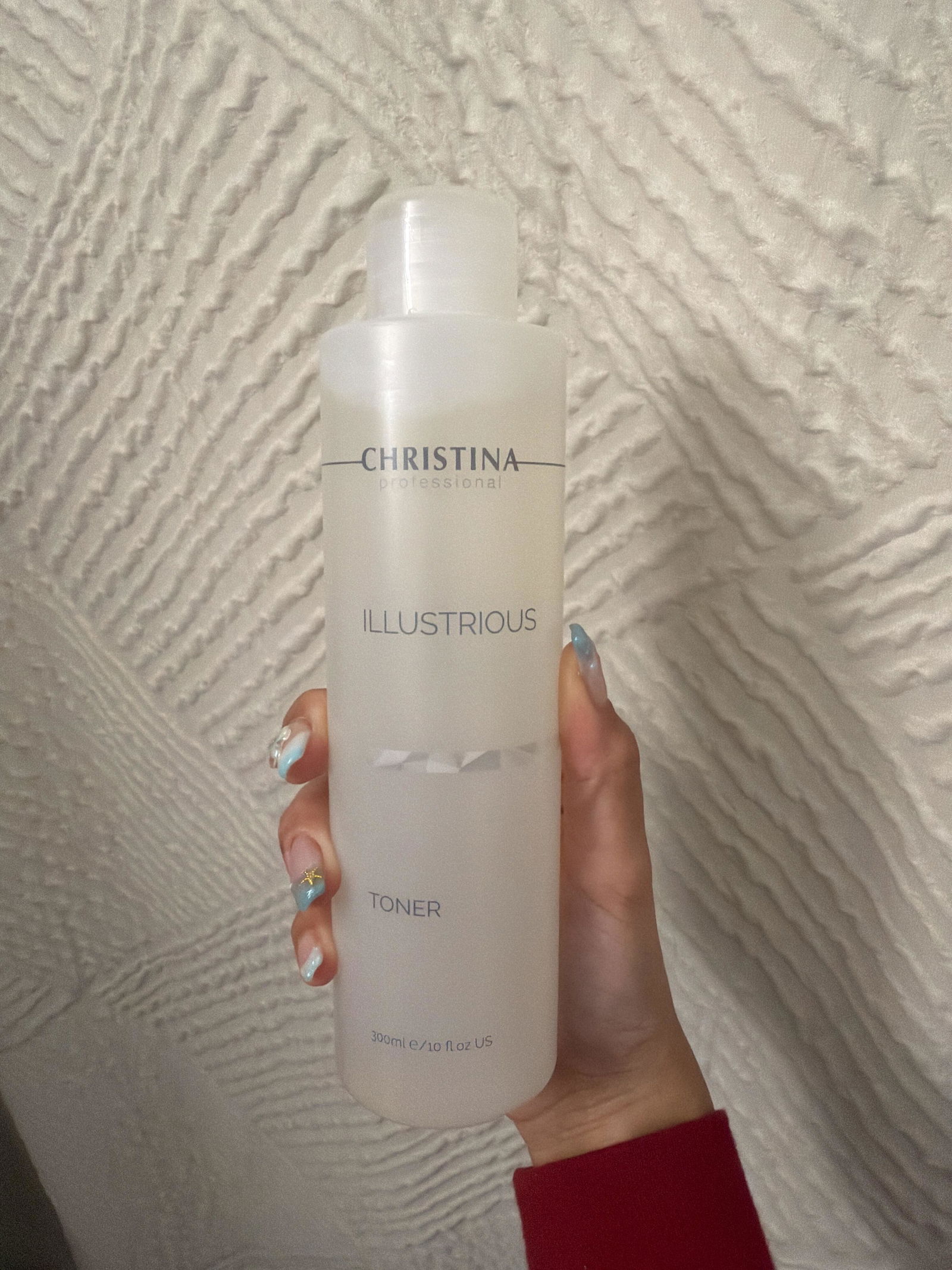 ILLUSTRIOUS TONER 300ml 2本　ぴぴー Christina Illustrious Toner - Buy Skincare Products for Acne Skin
