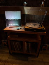 Simon Wall review photo