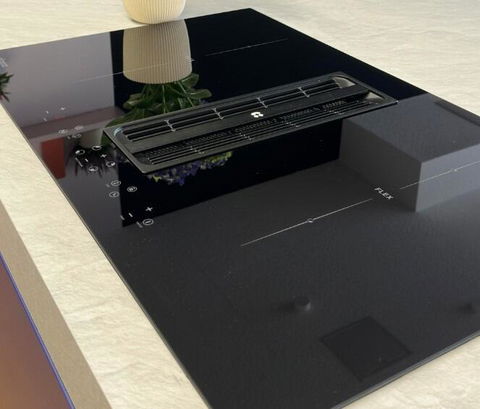 [Première Mondiale] Ciarra ONE - Plaque à Induction avec Hotte Intégrée 390 mm avec Système Plasma⁺ Intégré et Boost | CBBEH392B