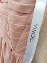 Amelia review photo