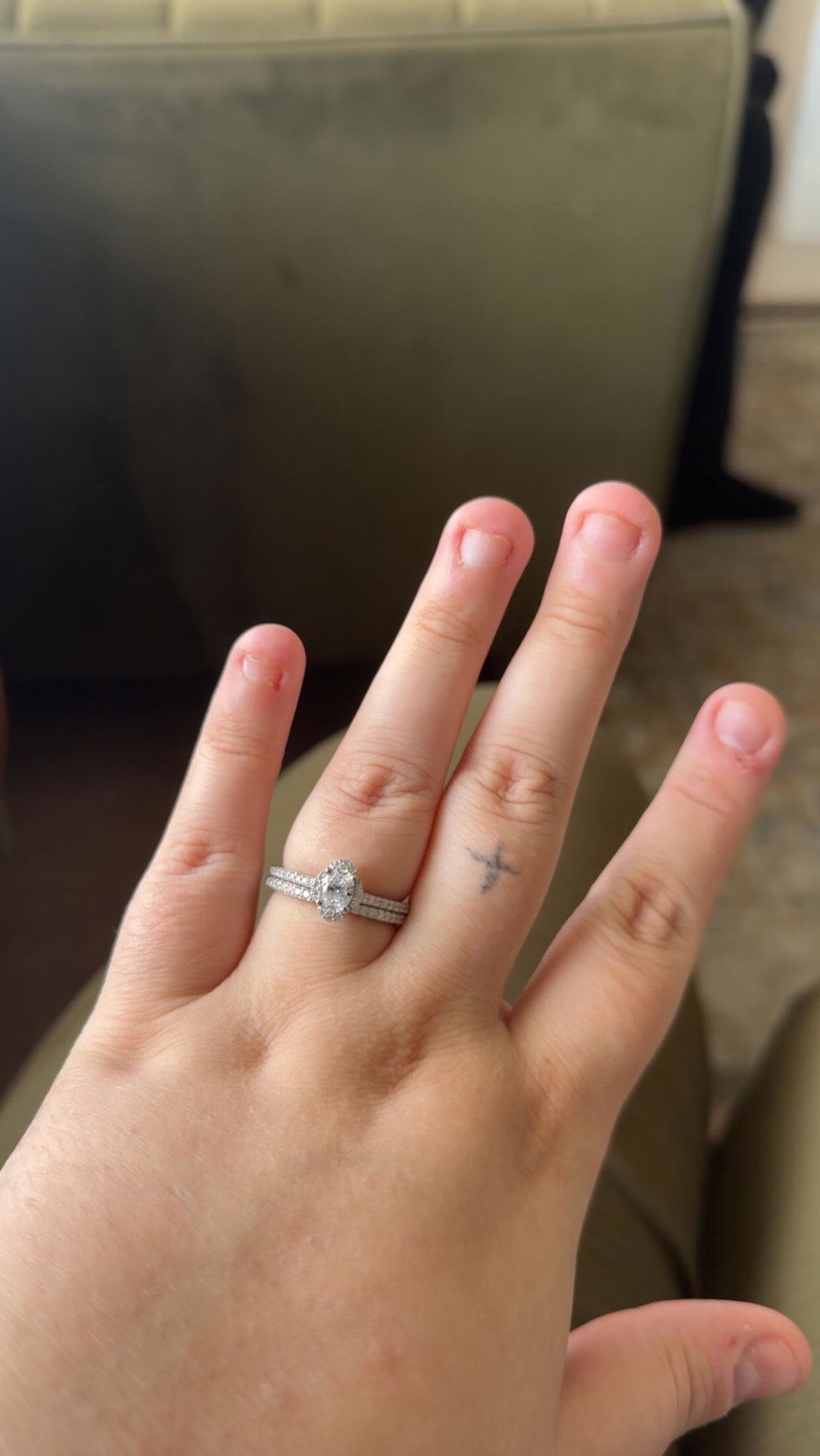 925 Sterling Silver Oval Halo Cz Ladies Ring Set
