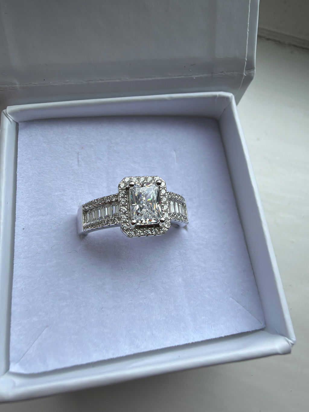 925 Sterling Silver Emerald Cut Solitaire Ring with Baguette Cut Shoulders