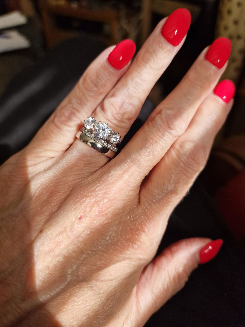 925 Sterling Silver 8 Claw Set Cz Trilogy Ring