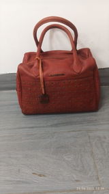 Roshni Thakur review photo