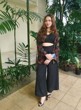 Divya Bhagat review photo