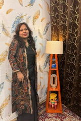 Disha Arora review photo