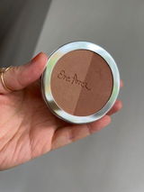 Emiko review photo