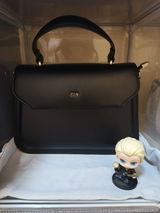 M.R. review photo