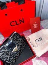 G….. review photo