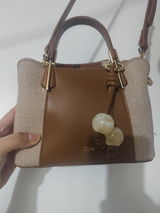 Asnia A. review photo