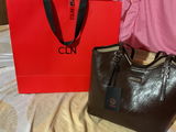 C. review photo