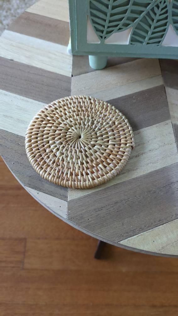 Round Rattan Coaster