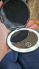 Lil R. review photo
